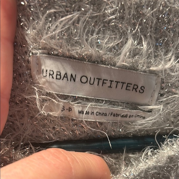 Urban outfitters cozy Fuzzy silver Sweater - Picture 4 of 5